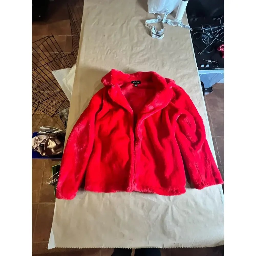 Melissa Paige Womens Red Fuzzy Fleece Jacket Collar One hook Closure Soft Small